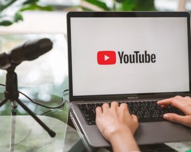 YouTube Gold: How to Create Videos That Get Millions of Views