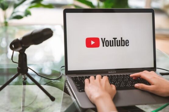 YouTube Gold: How to Create Videos That Get Millions of Views