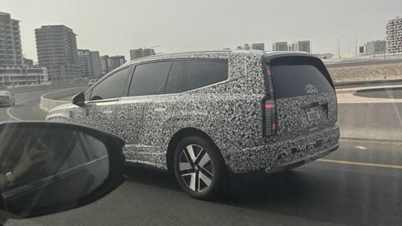 Hyundai’s huge electric SUV takes shape