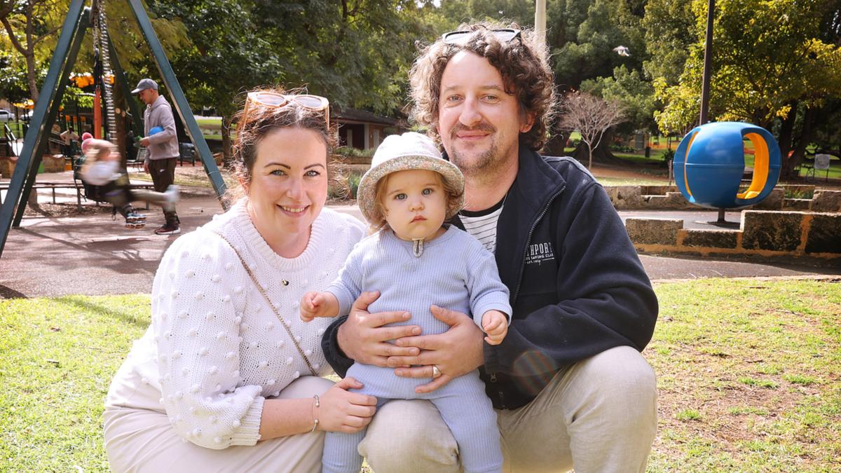 RBA decision brings relief, disappointment to homeowners Sam and Hayley Evans