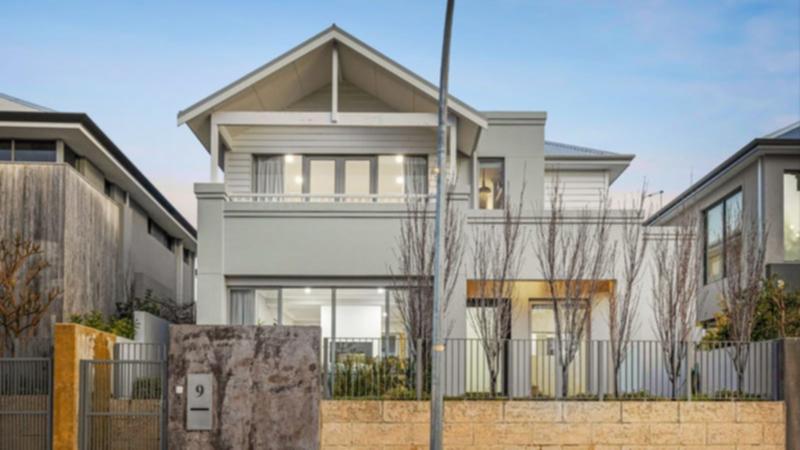 House That! Matt Priddis sitting pretty in Sorrento, where he has listed family home to move few streets away