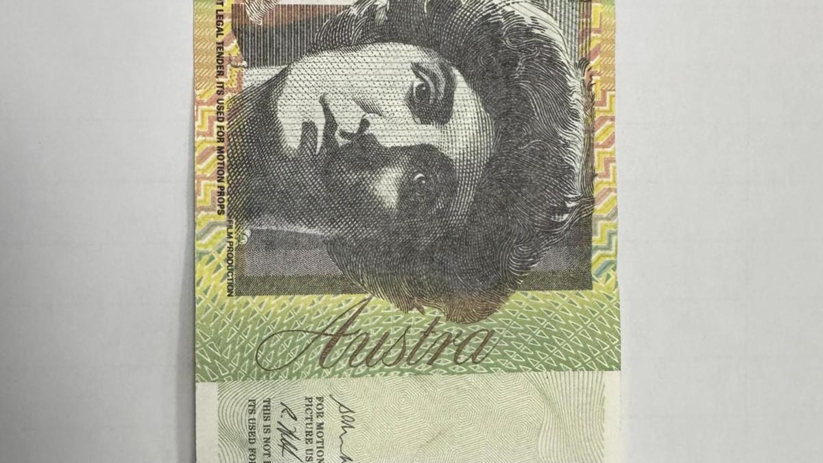 Tasmanian Police issue warning over counterfeit $100 notes circulating throughout southern areas