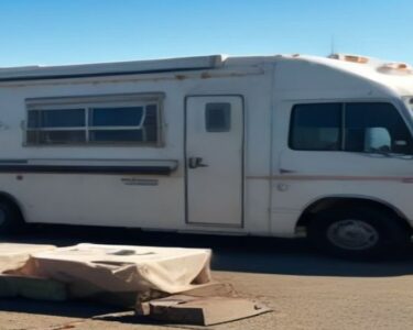 Mesa Food Truck Delivers Weekly Hope and Warm Meals to Local Community - Report Photo