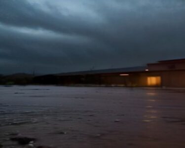 Arizona Flood Watch Issued as Heavy Rains Threaten Regional Safety - Report Photo