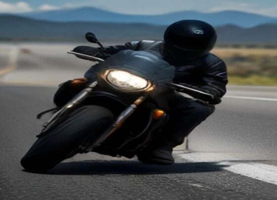 Arizona Motorcyclists Face Heavier Penalties Under New Lane Splitting Rules - Report Photo