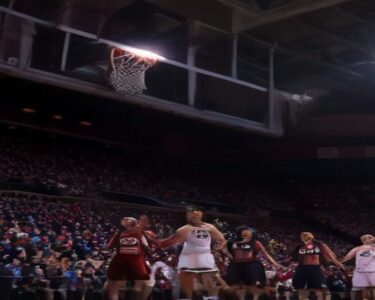 Arizona Wildcats Cruise Past Eastern Washington 85-54 in Exhibition Finale - Report Photo